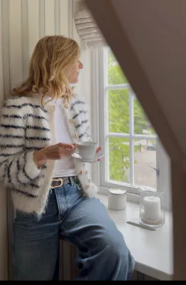 Fuzzy Classic Cardigan. Garnpakke