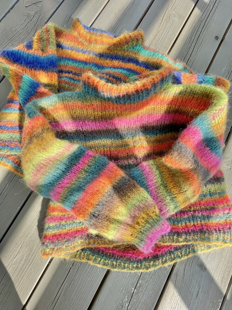 Lettvint chunky genser, junior. Oppskrift.