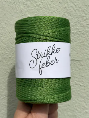 Mere snor.